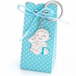 Llavero recuerdo bautizo bebé niño con osito y caja con peladillas