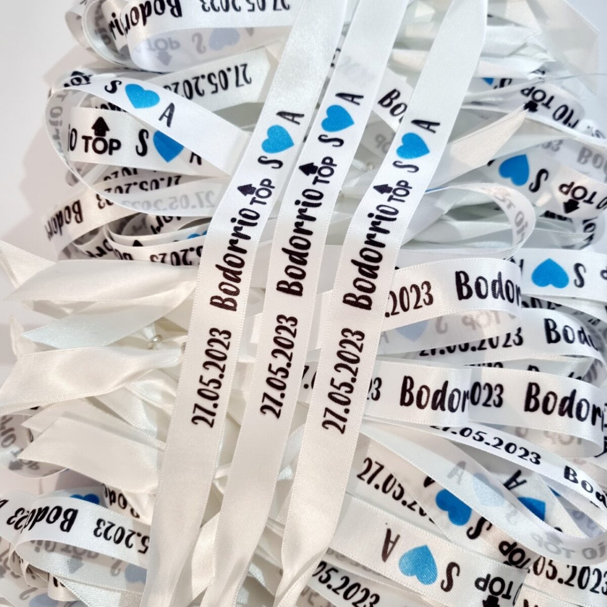 Bodorrio Top corazón azul Pulseras tela