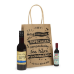 Botella de vino con abridor frases en bolsa Kraft detalles boda hombres