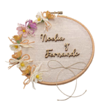 Bastidor porta alianzas flores nombres madera